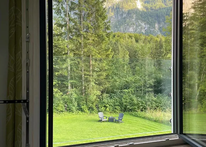 River Lilly 公寓 *