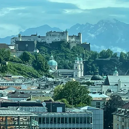 River Lilly Lägenhet